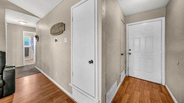 6144 Skylark Lane, Watauga, TX 76148