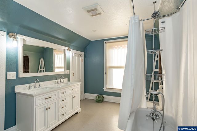 488 S 2nd St, Lebanon, OR 97355