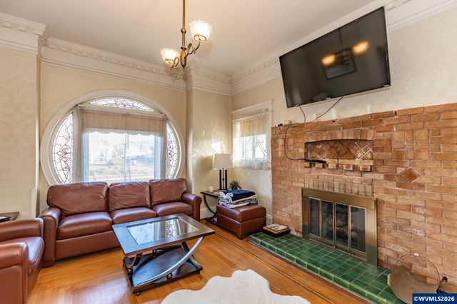 488 S 2nd St, Lebanon, OR 97355