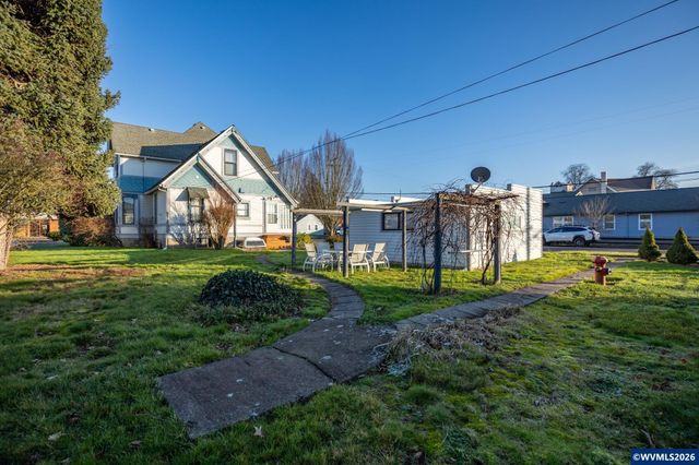 488 S 2nd St, Lebanon, OR 97355