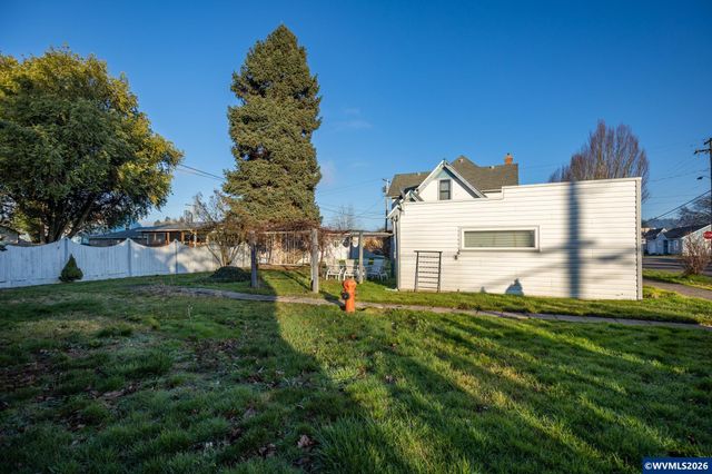 488 S 2nd St, Lebanon, OR 97355