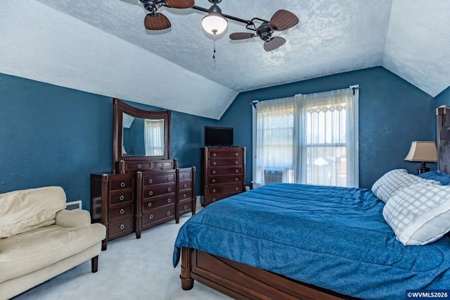 488 S 2nd St, Lebanon, OR 97355