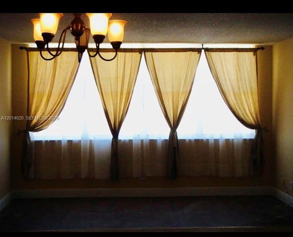 9125 SW 77th Ave 501, Miami, FL 33156