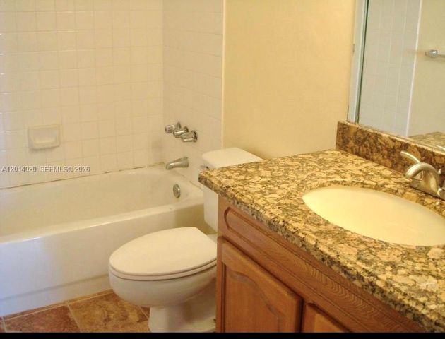 9125 SW 77th Ave 501, Miami, FL 33156