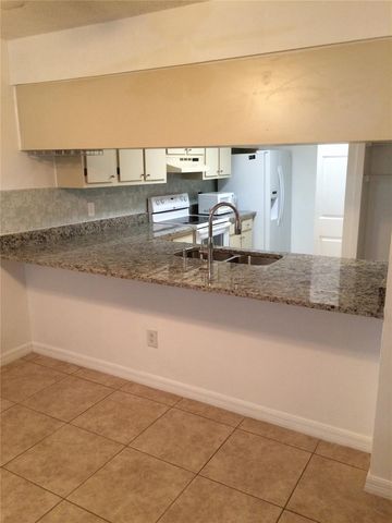 602 KENWICK CIRCLE 105, Casselberry, FL 32707