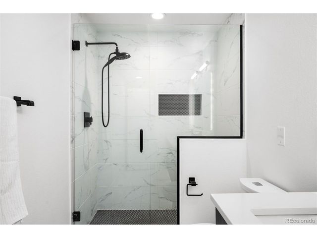 1870 Irving St, Denver, CO 80204
