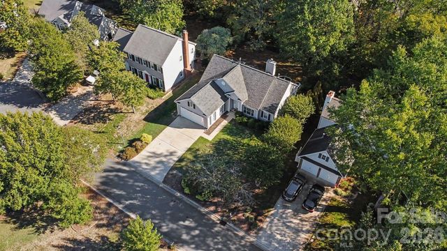 8524 Albury Walk Lane, Charlotte, NC 28277