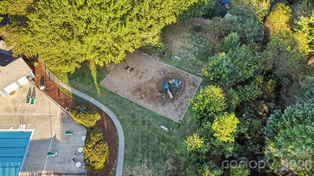 8524 Albury Walk Lane, Charlotte, NC 28277