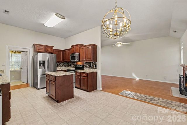 8524 Albury Walk Lane, Charlotte, NC 28277