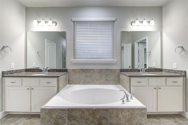 210 Elianne Lace Court, Conroe, TX 77318