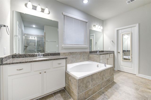 210 Elianne Lace Court, Conroe, TX 77318