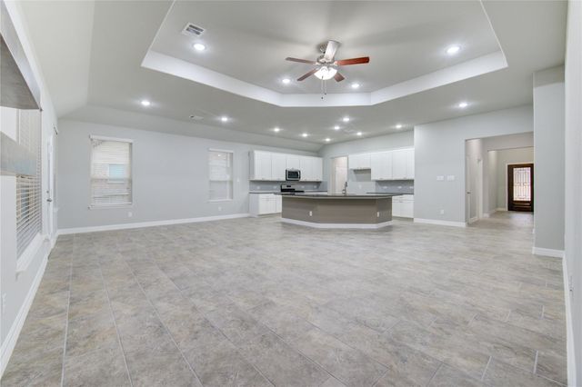 210 Elianne Lace Court, Conroe, TX 77318