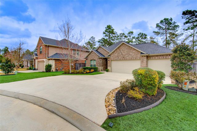 210 Elianne Lace Court, Conroe, TX 77318