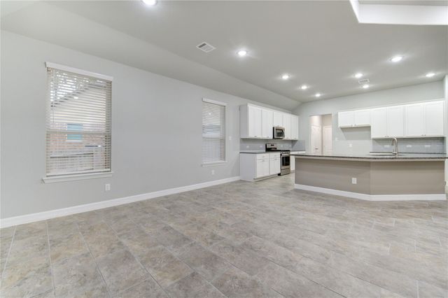 210 Elianne Lace Court, Conroe, TX 77318