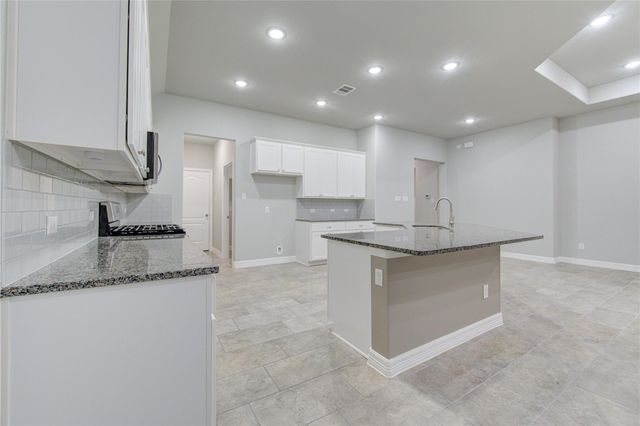 210 Elianne Lace Court, Conroe, TX 77318