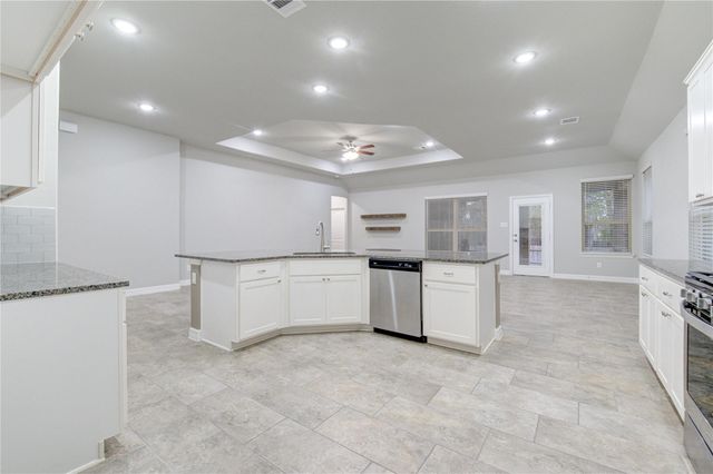 210 Elianne Lace Court, Conroe, TX 77318