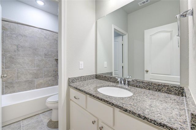 210 Elianne Lace Court, Conroe, TX 77318