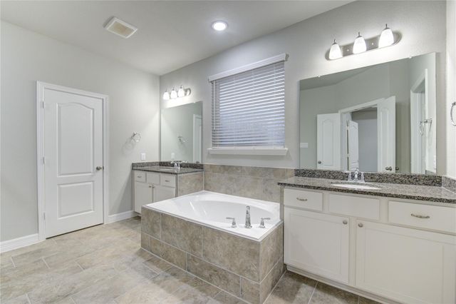 210 Elianne Lace Court, Conroe, TX 77318