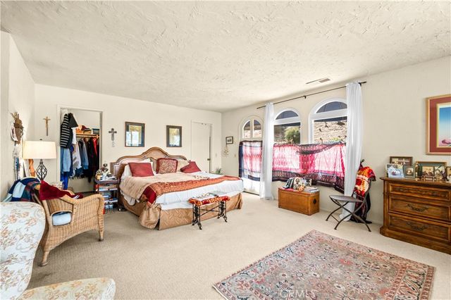 53 Flintlock Lane, Bell Canyon, CA 91307