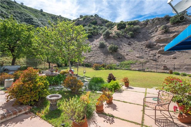 53 Flintlock Lane, Bell Canyon, CA 91307