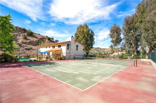53 Flintlock Lane, Bell Canyon, CA 91307