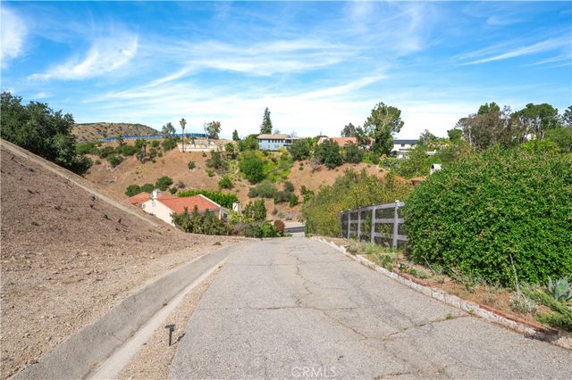 53 Flintlock Lane, Bell Canyon, CA 91307