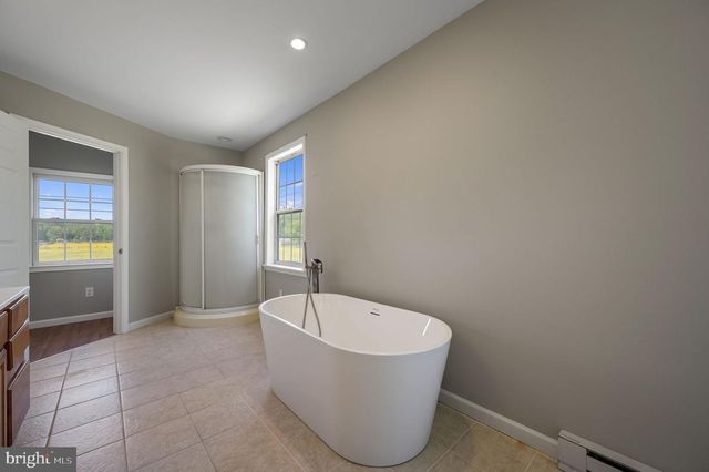 1074 PEARSONS CORNER RD, Hartly, DE 19953