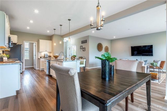 1984 Cruden Bay Way, Miamisburg, OH 45342