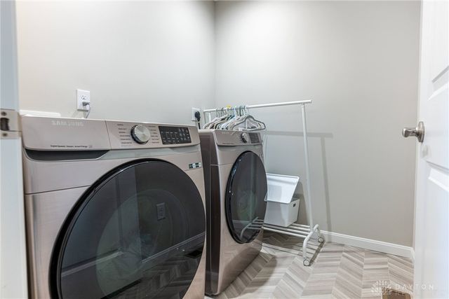 1984 Cruden Bay Way, Miamisburg, OH 45342