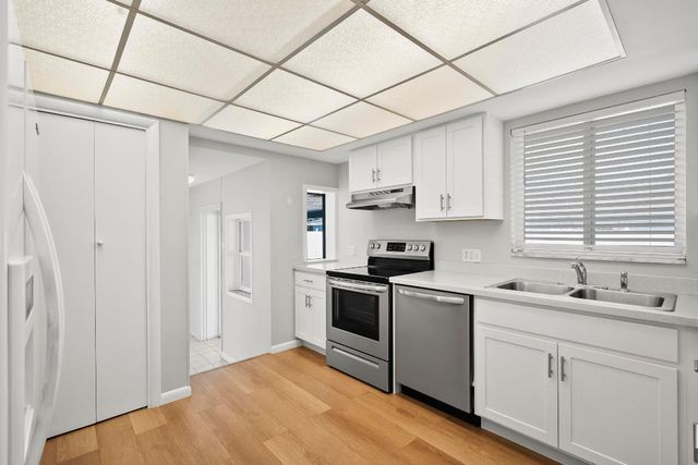 3905 Flag Drive, Palm Beach Gardens, FL 33410