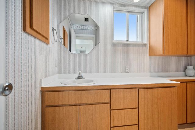 3905 Flag Drive, Palm Beach Gardens, FL 33410