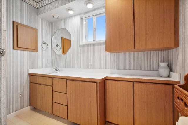 3905 Flag Drive, Palm Beach Gardens, FL 33410