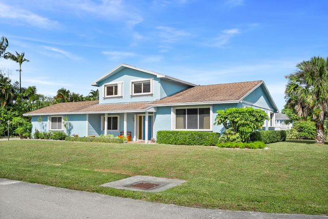 3905 Flag Drive, Palm Beach Gardens, FL 33410