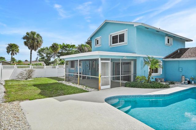 3905 Flag Drive, Palm Beach Gardens, FL 33410