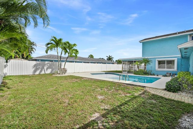 3905 Flag Drive, Palm Beach Gardens, FL 33410