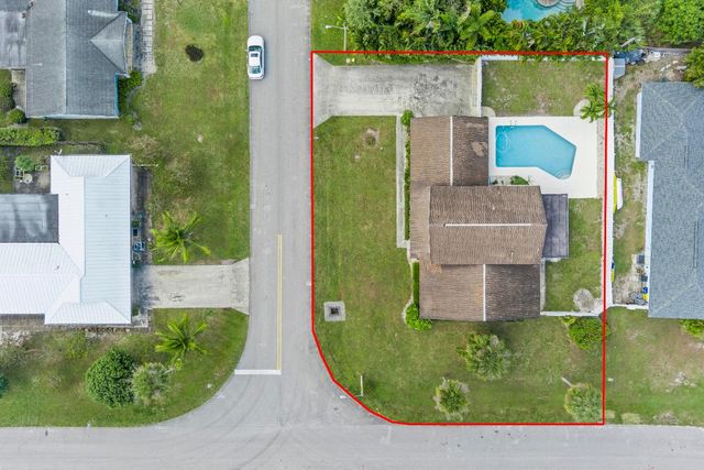 3905 Flag Drive, Palm Beach Gardens, FL 33410