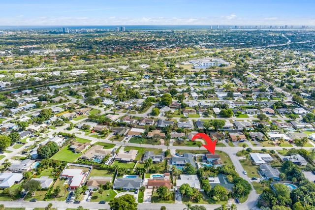 3905 Flag Drive, Palm Beach Gardens, FL 33410