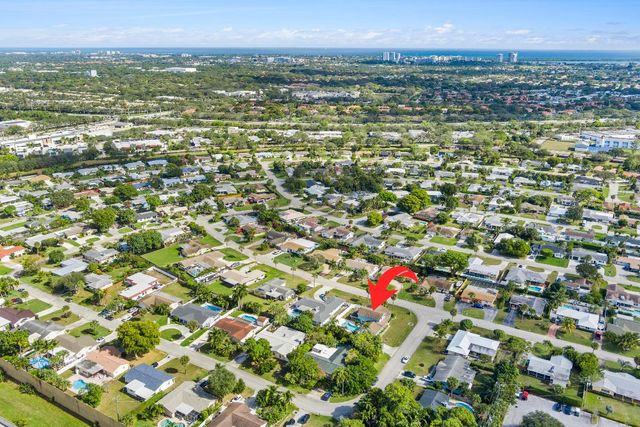 3905 Flag Drive, Palm Beach Gardens, FL 33410