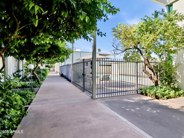 4411 N 40TH Street 51, Phoenix, AZ 85018