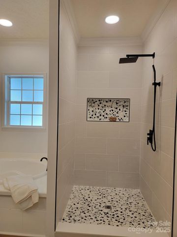 261 Lone Laurel Trail, Hendersonville, NC 28792