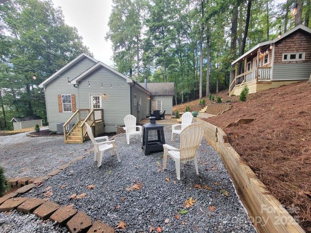 261 Lone Laurel Trail, Hendersonville, NC 28792