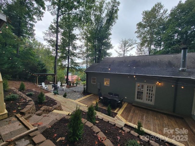 261 Lone Laurel Trail, Hendersonville, NC 28792