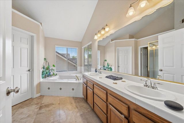 6012 Laguna Park Dr, Elk Grove, CA 95758