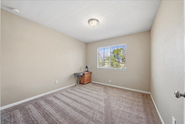 6012 Laguna Park Dr, Elk Grove, CA 95758