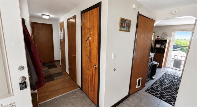 375 E Huston Street, Barberton, OH 44203