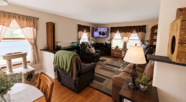 375 E Huston Street, Barberton, OH 44203