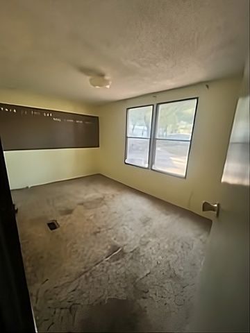 331 Southern Oaks Drive, Streetman, TX 75859