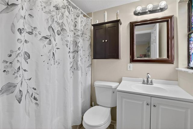 304 4TH AVENUE NW, Ruskin, FL 33570