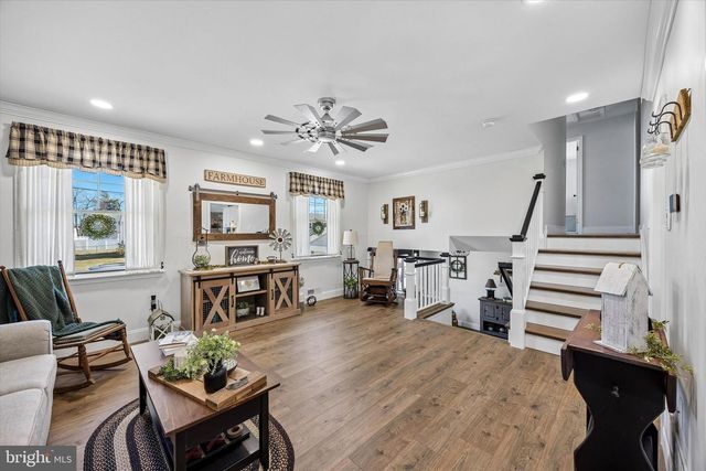 37 SUNNYBROOK RD, Stratford, NJ 08084