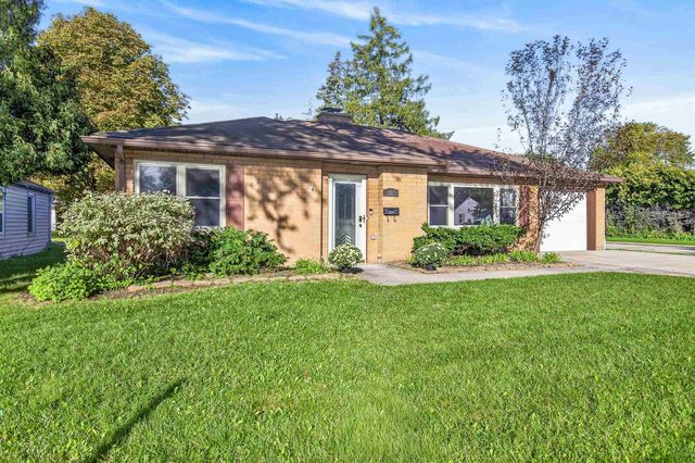 421 S LAKE STREET, Neenah, WI 54956